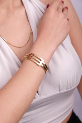 14 Ayar Altın Kaburga Model Zarif Kelepçe - Mars Kuyumculuk